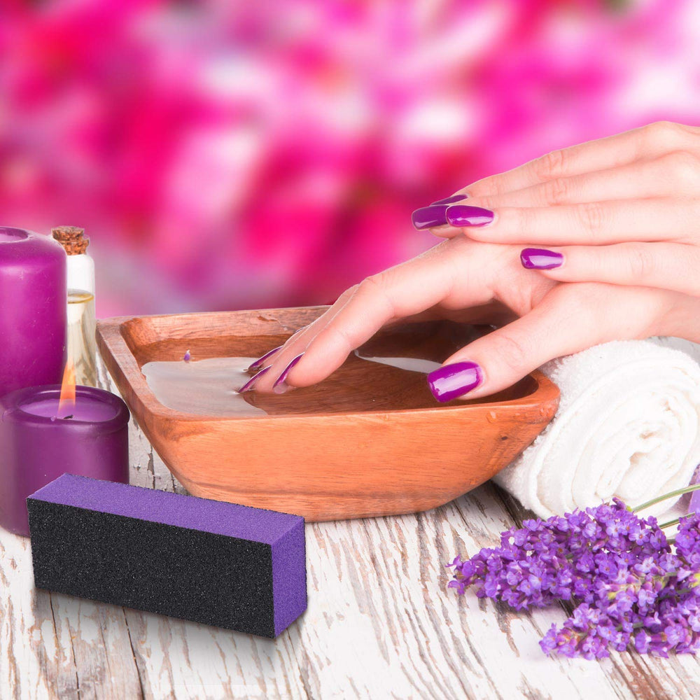 LoveBB buffer lavable y portable para manicura en cualquier lugar.