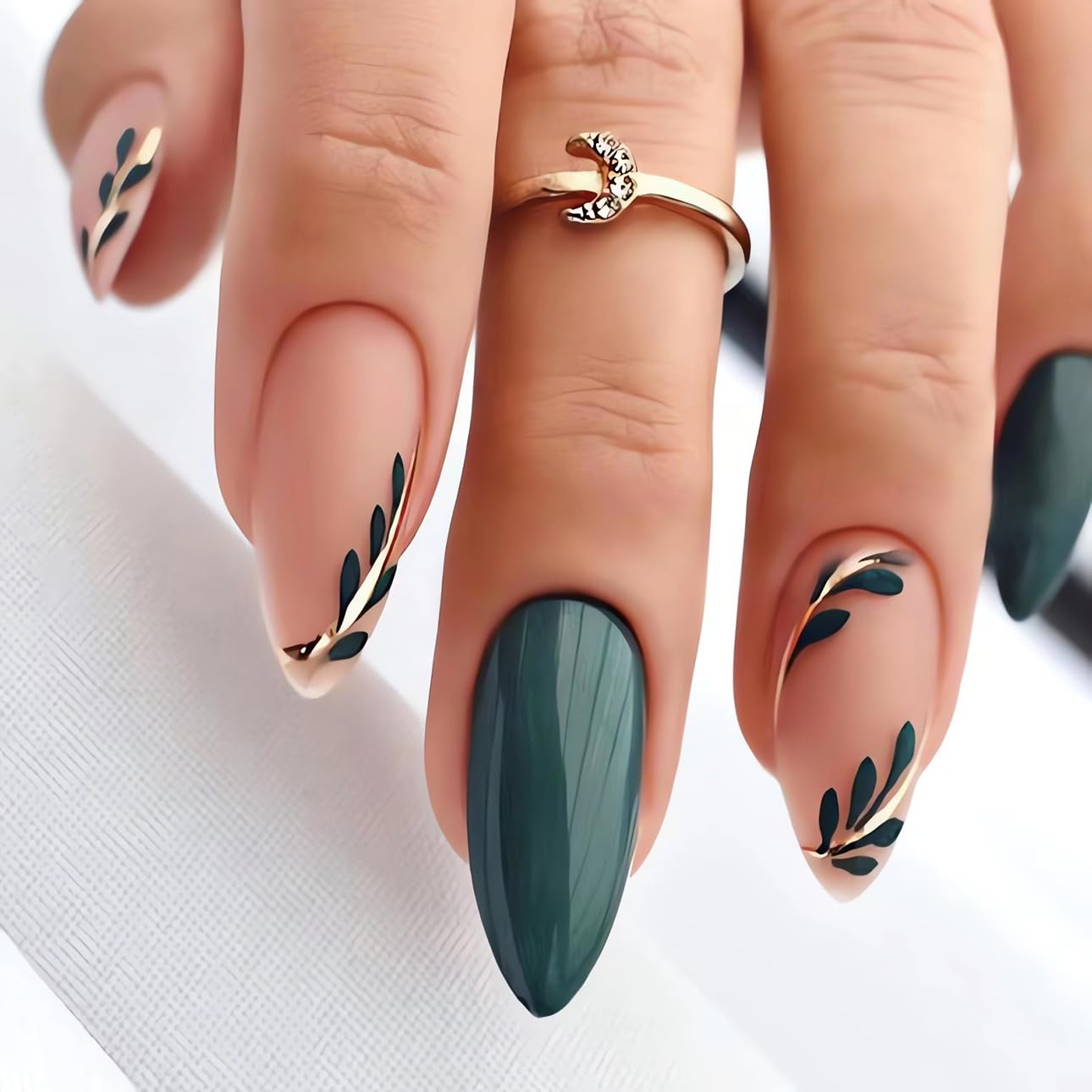 LPOODDNU uñas almendra verde oscuro con hojas, acabado brillante