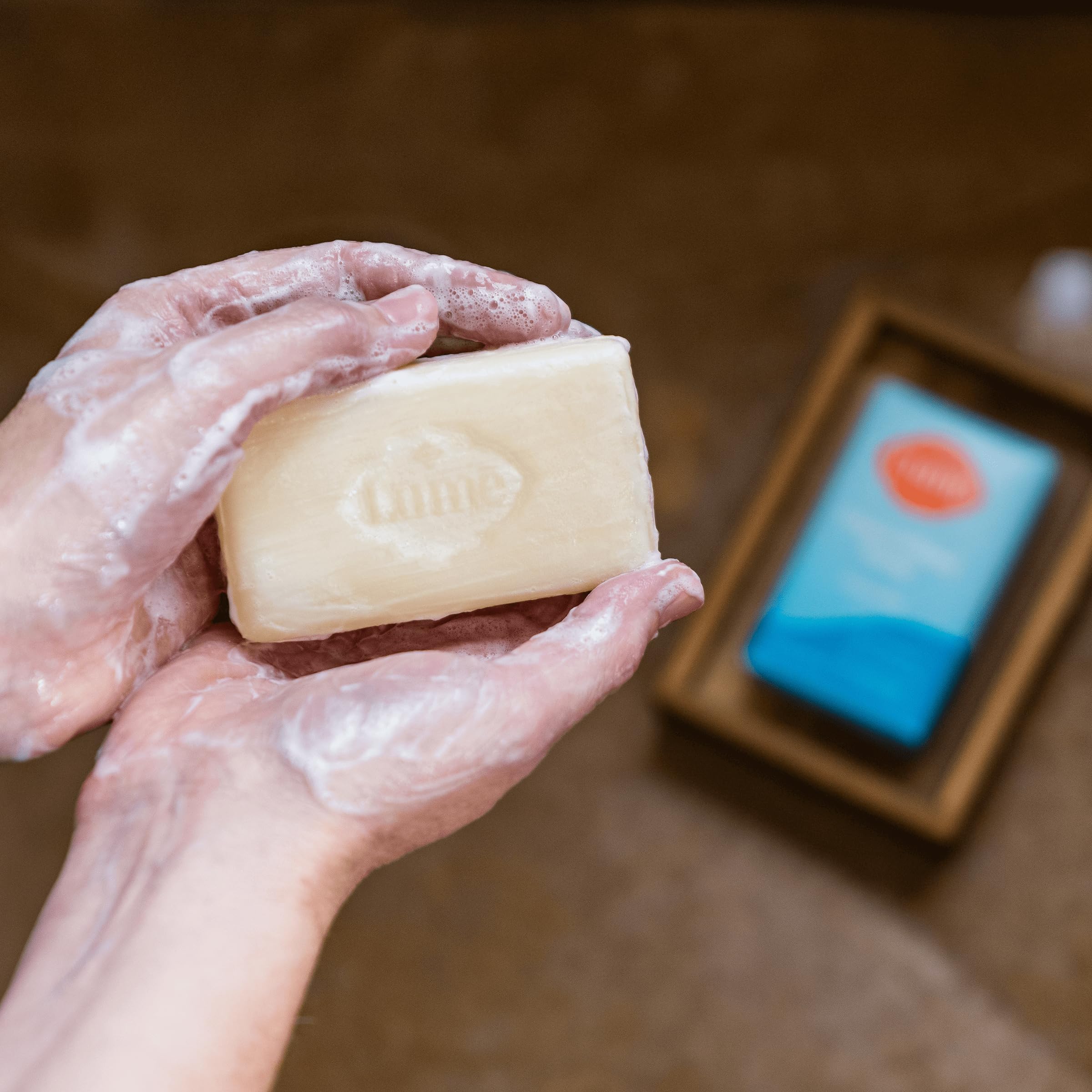 Lume soap bar unscented image signals gentle cleansing.