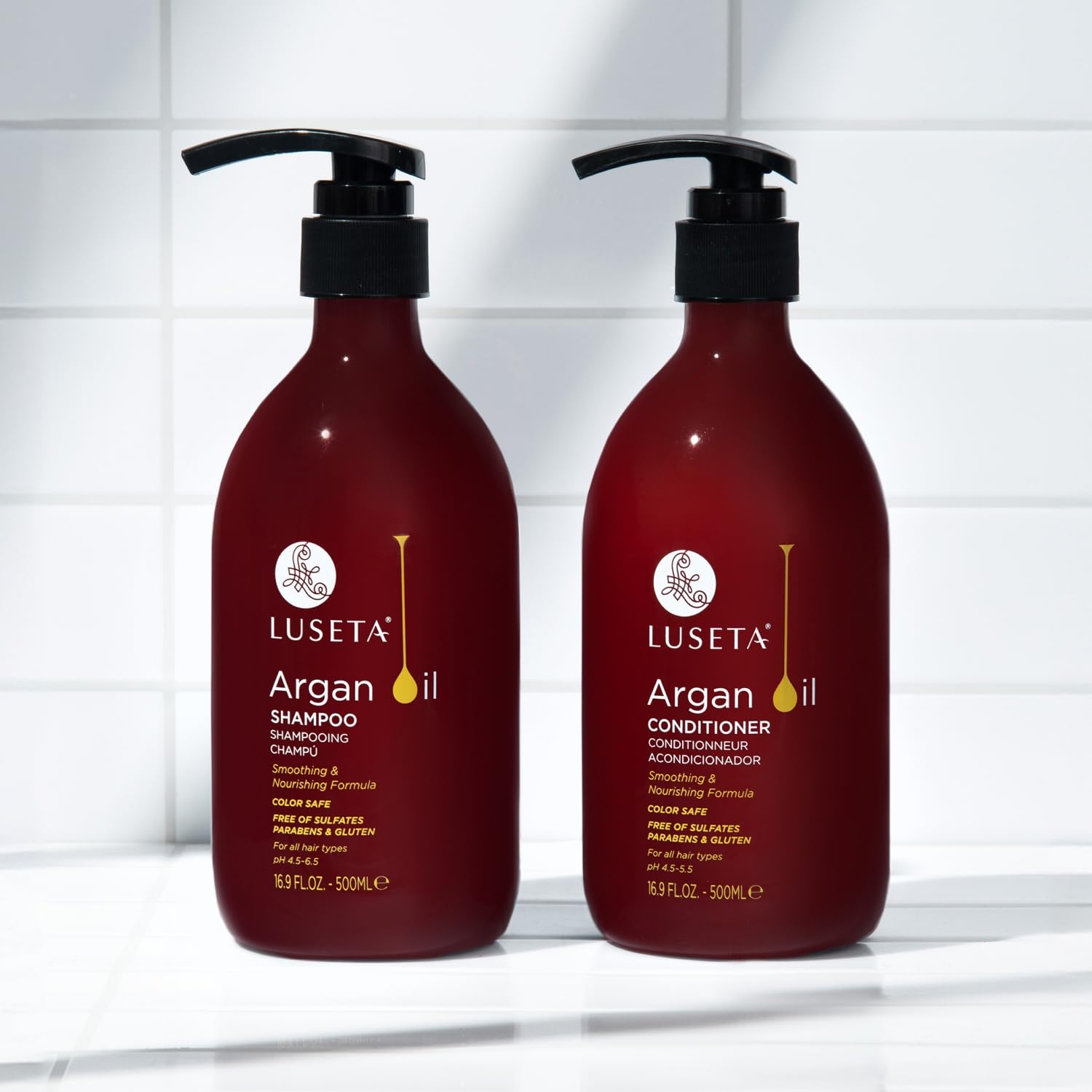 Après-shampoing Argan: application facile, cheveux plus faciles à coiffer.