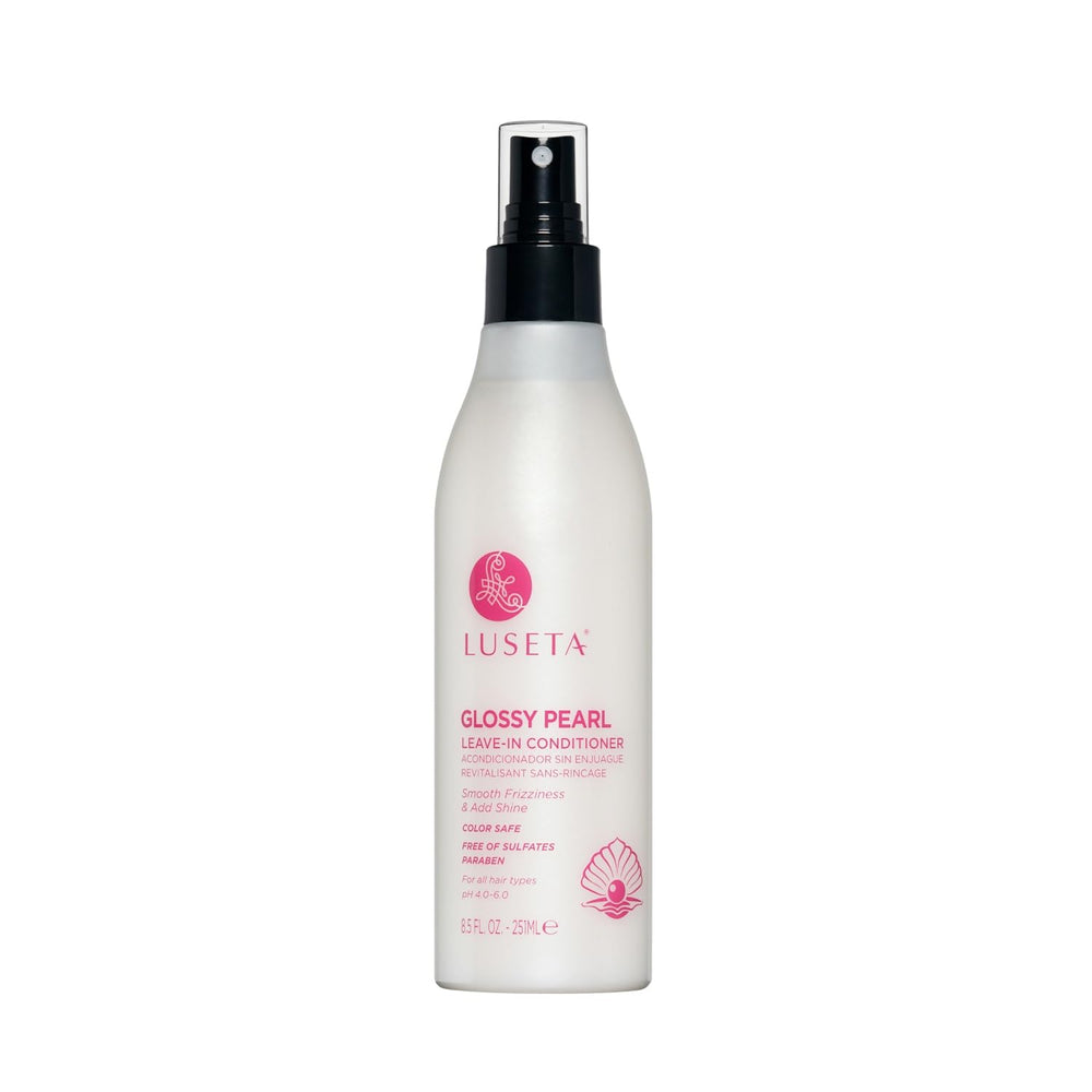 Luseta Perla Brillante sin enjuague, envase visible, aporta hidratación profunda al cabello.