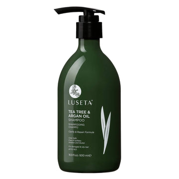 Luseta Tea Tree Shampoo botella vertida para limpieza profunda y suave.