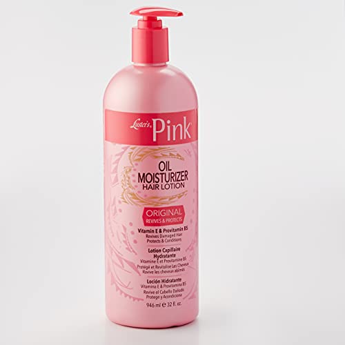 Luster's Pink Oil Moisturizer, aplicación en la mano, facilita peinado y desenredo