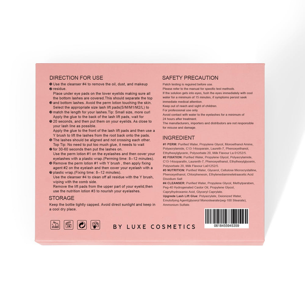Adhesivo de precisión de Luxe Cosmetics fijando las pestañas con control.