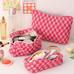 Interior LYDZTION con divisiones para ordenar cosméticos.