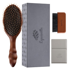 Cepillo Lynnieëlle con cerdas de jabalí para cabello suave y sin tirones.