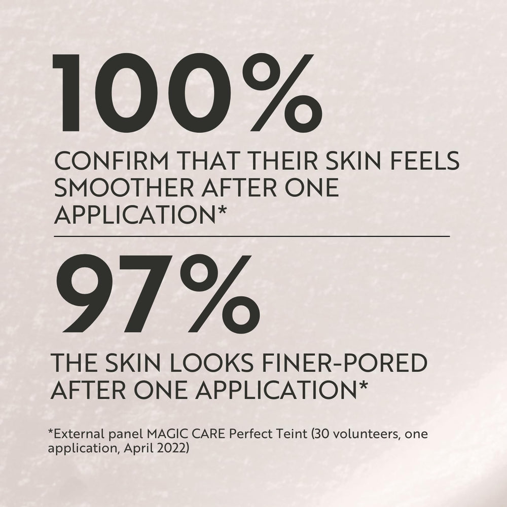 M. Asam Magic Care Perfect Teint – peut s’utiliser sous ou sur le maquillage.