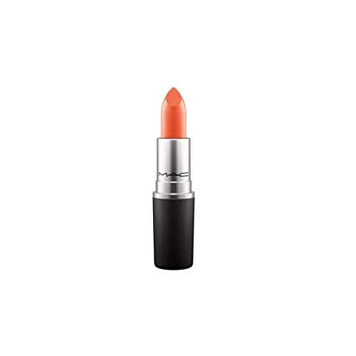 MAC Frost CB96: aplicación de labial para un acabado uniforme.