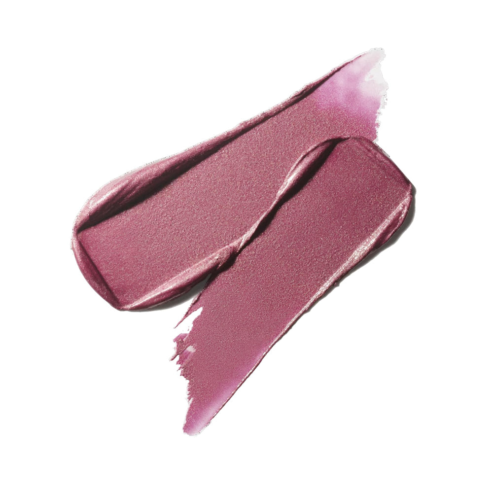 MAC Frost Lipstick Plum Dandy, tono ciruela ideal para looks diarios radiantes.