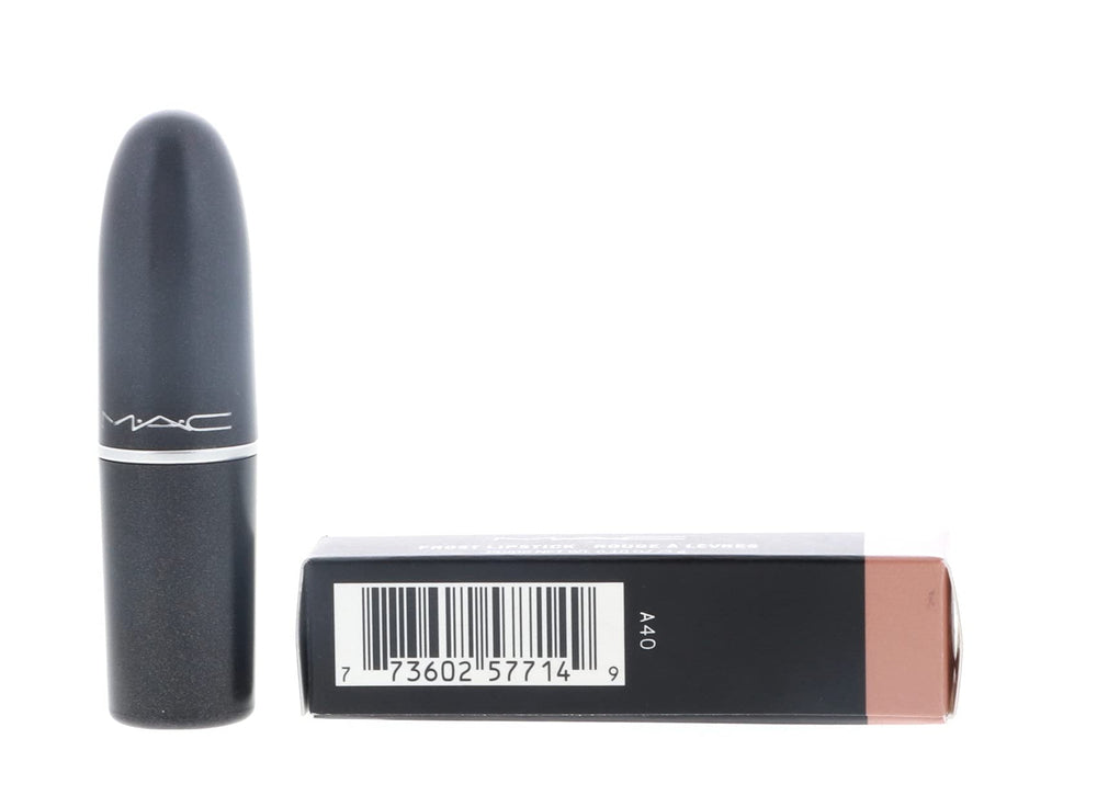 MAC Frost – rendu longue tenue et effet brillant sans surcharge.