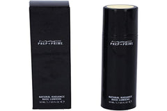 MAC Prep + Prime Natural Radiance, botella con acabado radiante para la piel.