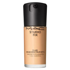 MAC Studio Fix Fluid Foundation C40 Light Beige SPF 15 for oil control