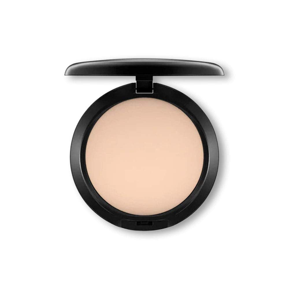 MAC Studio Fix NC15, empaque con aplicador para aplicación cómoda y rápida