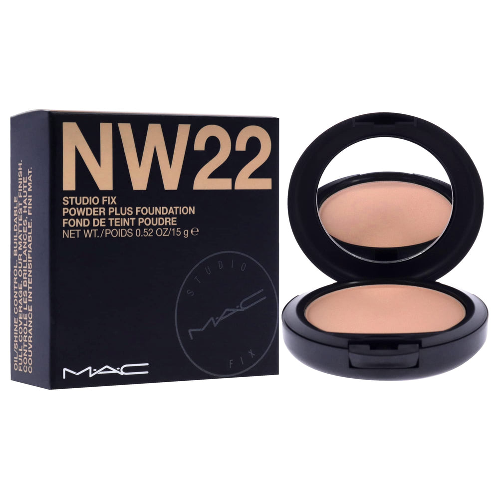 MAC Studio Fix Poudre Compact : emballage compact pratique pour les retouches.