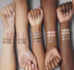 MAC Ximal Sleek Satin Lipstick 836 Fleshpot, cobertura total para look definido.
