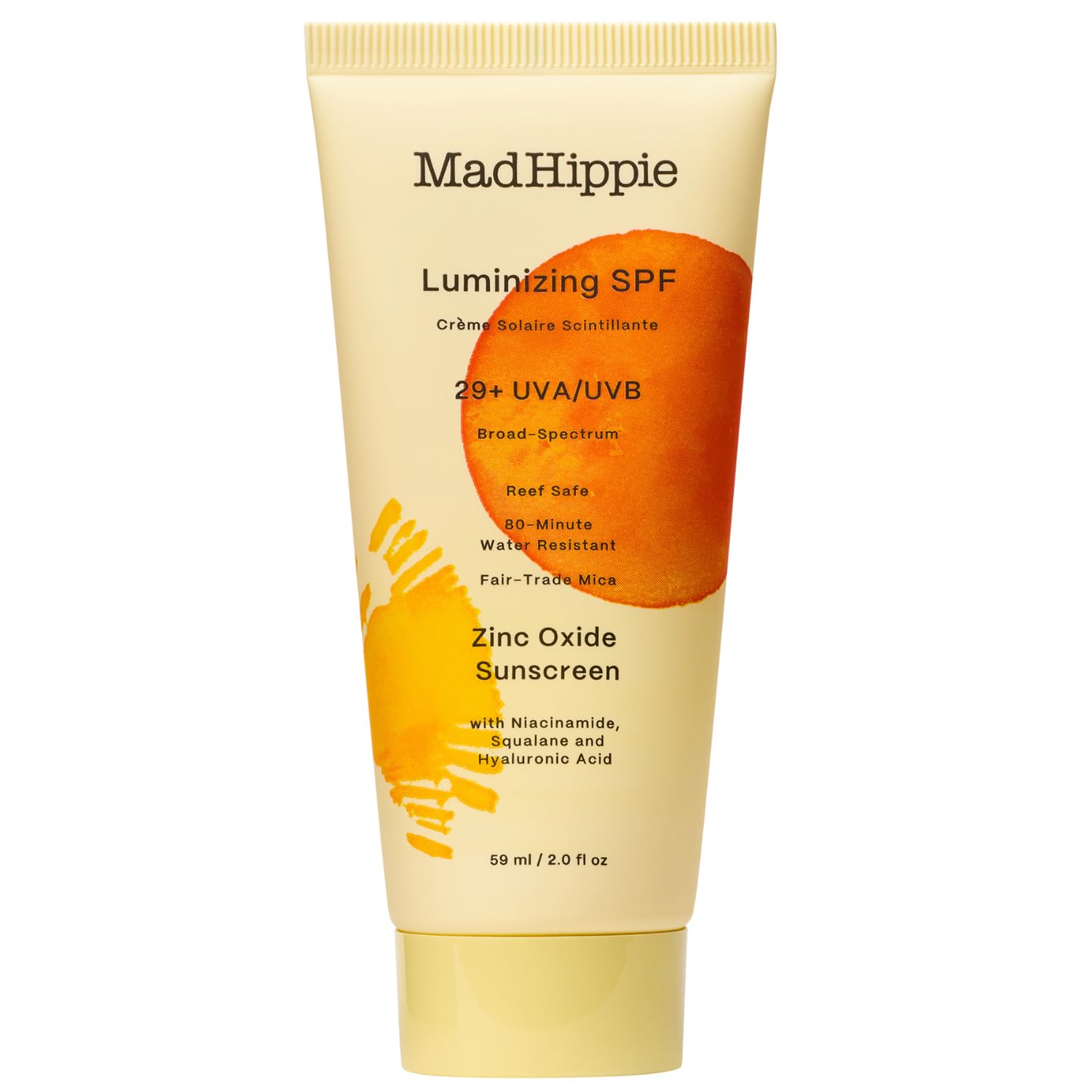 Mad Hippie luminizante SPF29 sobre el rostro, brillo suave y protección diaria.