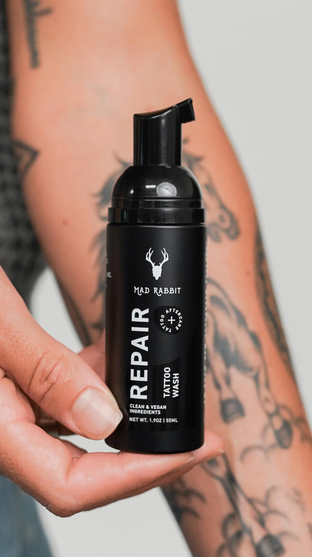 Mad Rabbit limpieza suave apta para pieles sensibles.