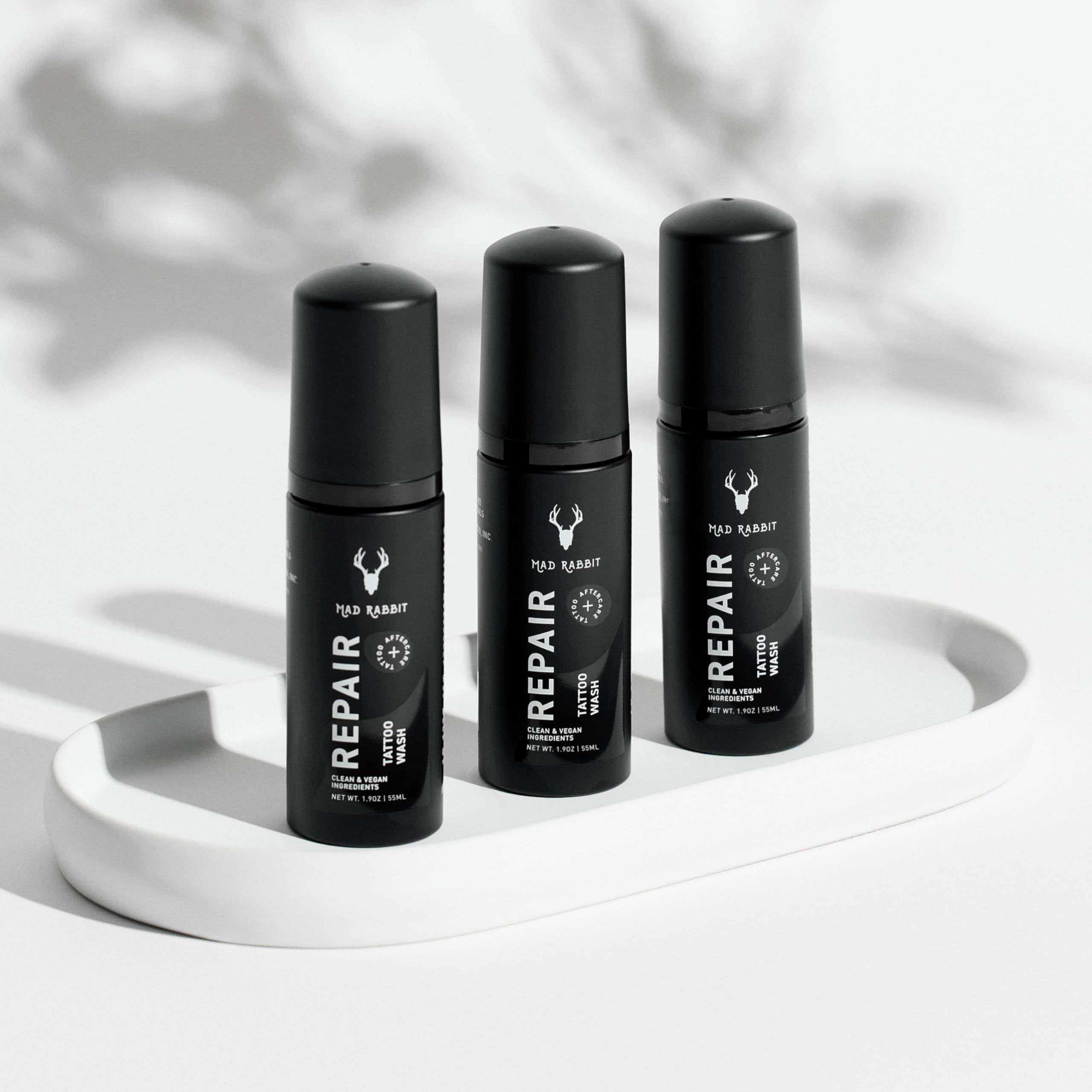 Mad Rabbit limpieza delicada para tatuajes recién hechos en cualquier zona.