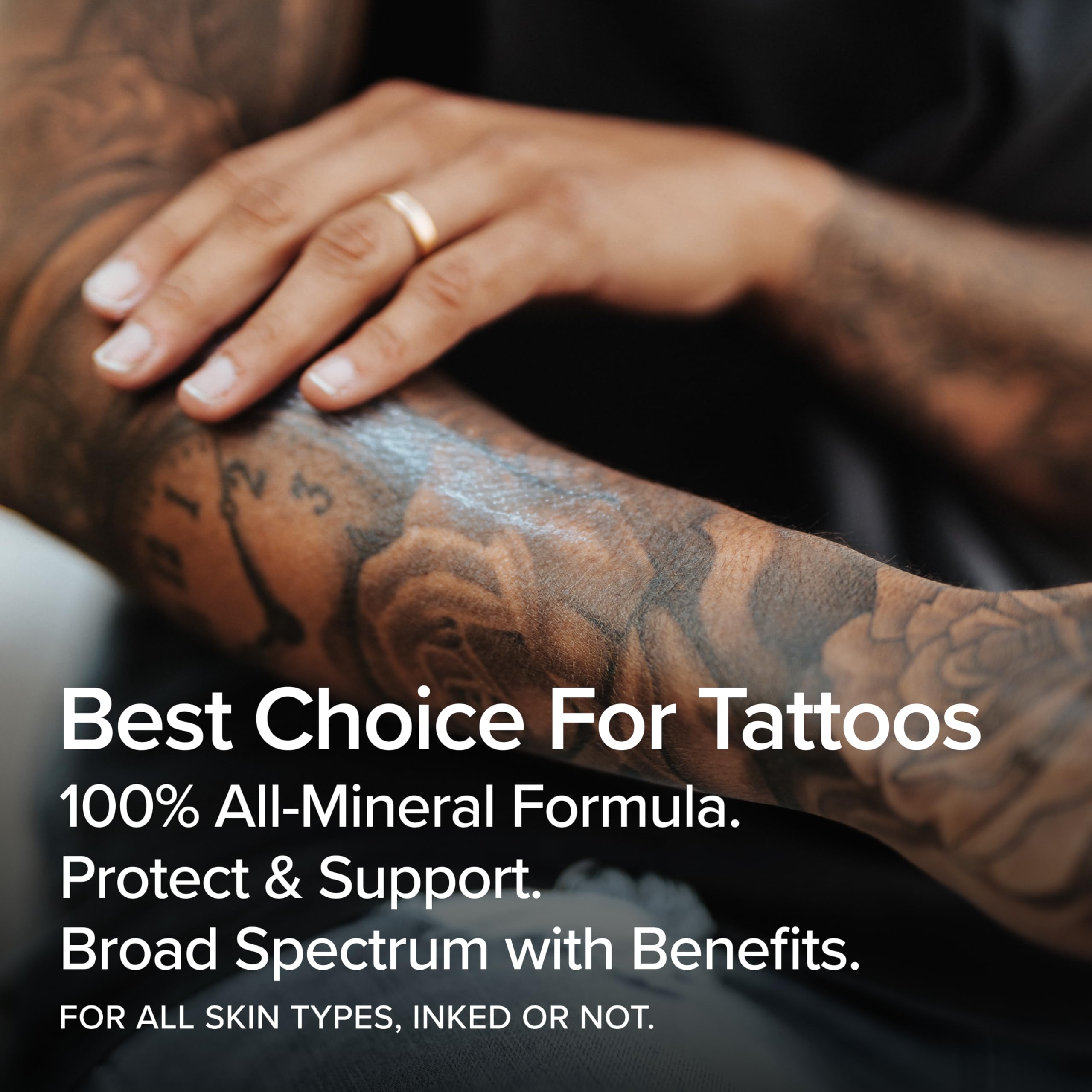 Consejo para tatuajes: aplicar encima de la loción diaria para defensa adicional.