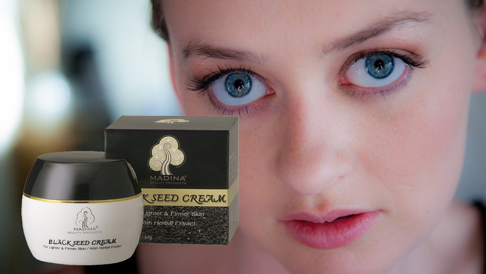 Madina crema facial semilla negra, textura cremosa que suaviza la piel.