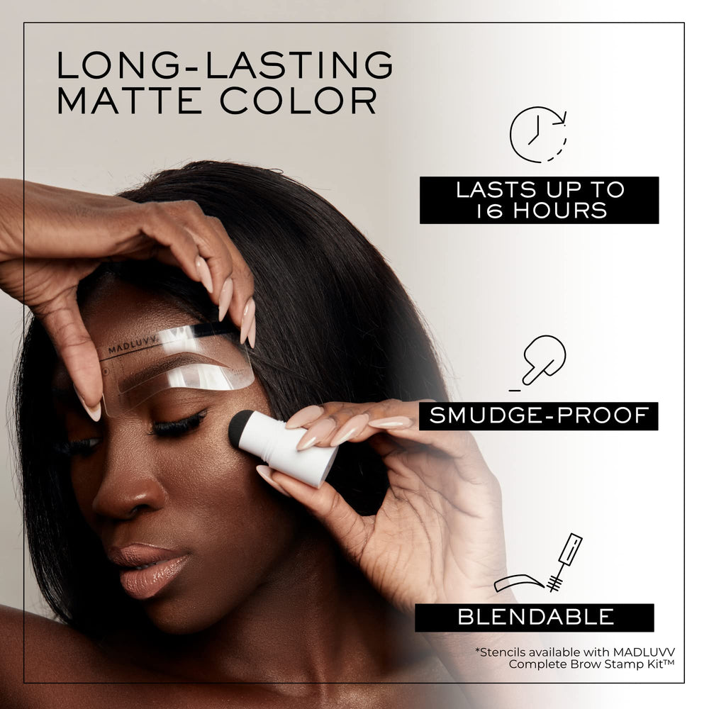 MADLUVV Brow Stamp pomada-color para cejas de acabado natural.