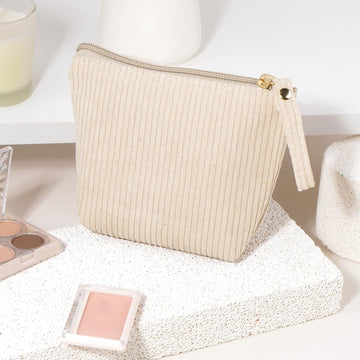 MAGEFY bolsa de maquillaje en varios colores, ofrece organización para tus esenciales.