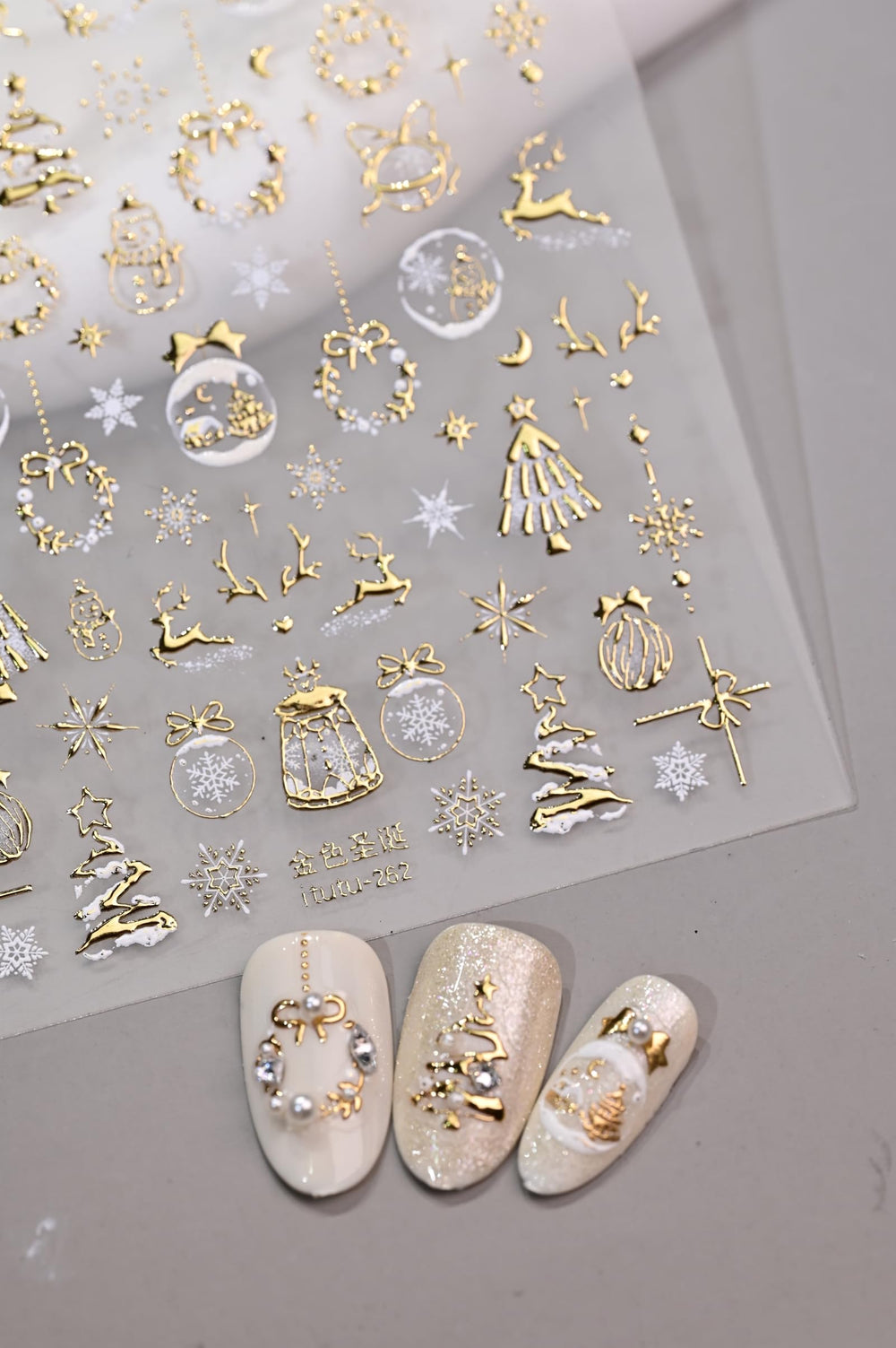 Maigitur cristales dorado Navidad uñas, aporta brillo festivo y lujo.