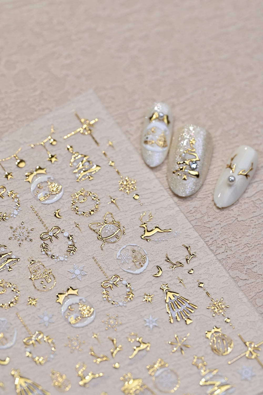 Maigitur estampas uñas árbol Navidad, diseño elegante para uñas de invierno.