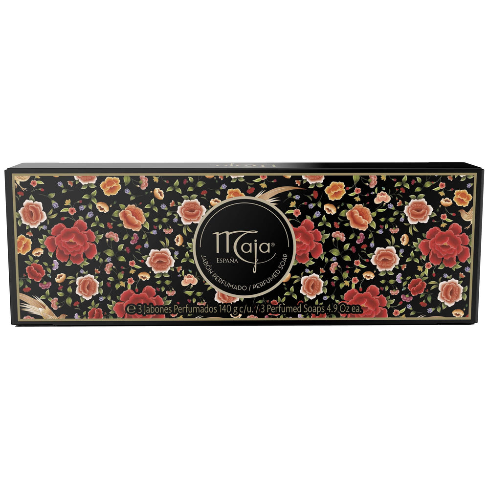 Maja soap pack closeup highlighting rich lather for daily cleansing