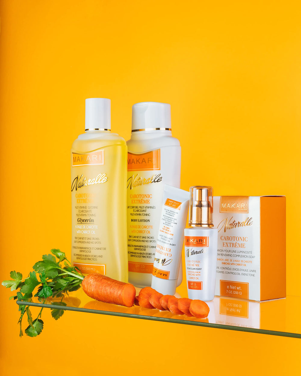 Makari Naturalle Carotonic Extremo – ingredientes clave zanahoria, mora y regaliz.