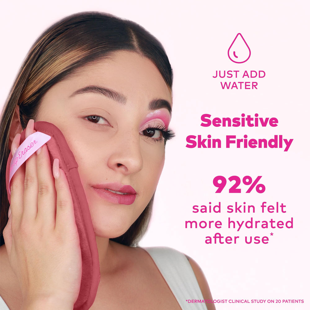 MakeUp Eraser Mini PRO base y protector solar se eliminan con agua.