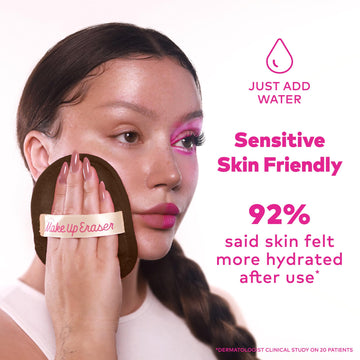 Con MakeUp Eraser, fibra ultra suave para piel sensible.