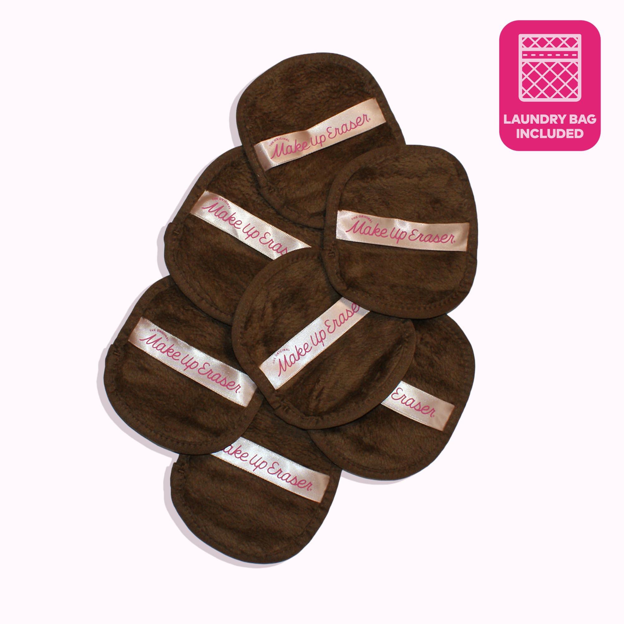 Uso diario con MakeUp Eraser para rutina de limpieza simple.