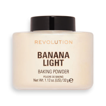 Polvo suelto Makeup Revolution Banana Light, empaque compacto para retoques ligeros.