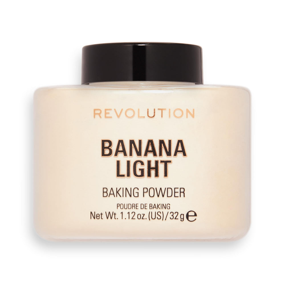 Polvo suelto Makeup Revolution Banana Light, empaque compacto para retoques ligeros.