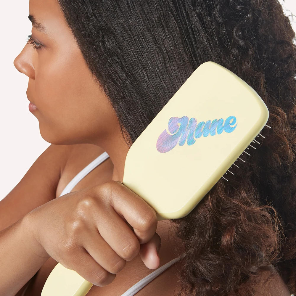 Cepillo Mane para cabello liso, suave y más manejable.