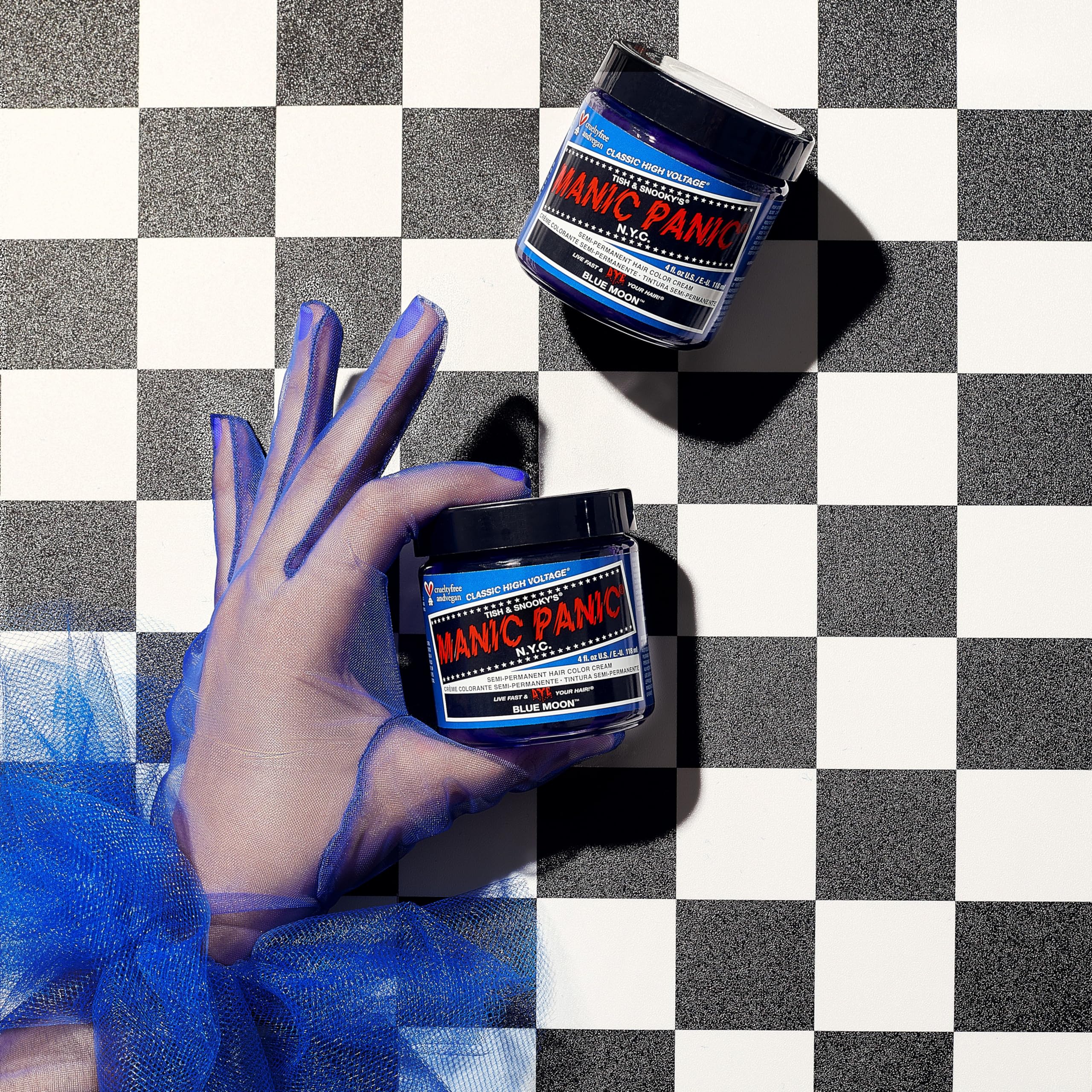 MANIC PANIC Preiluminación rubio claro: resultados brillantes y uniformes.