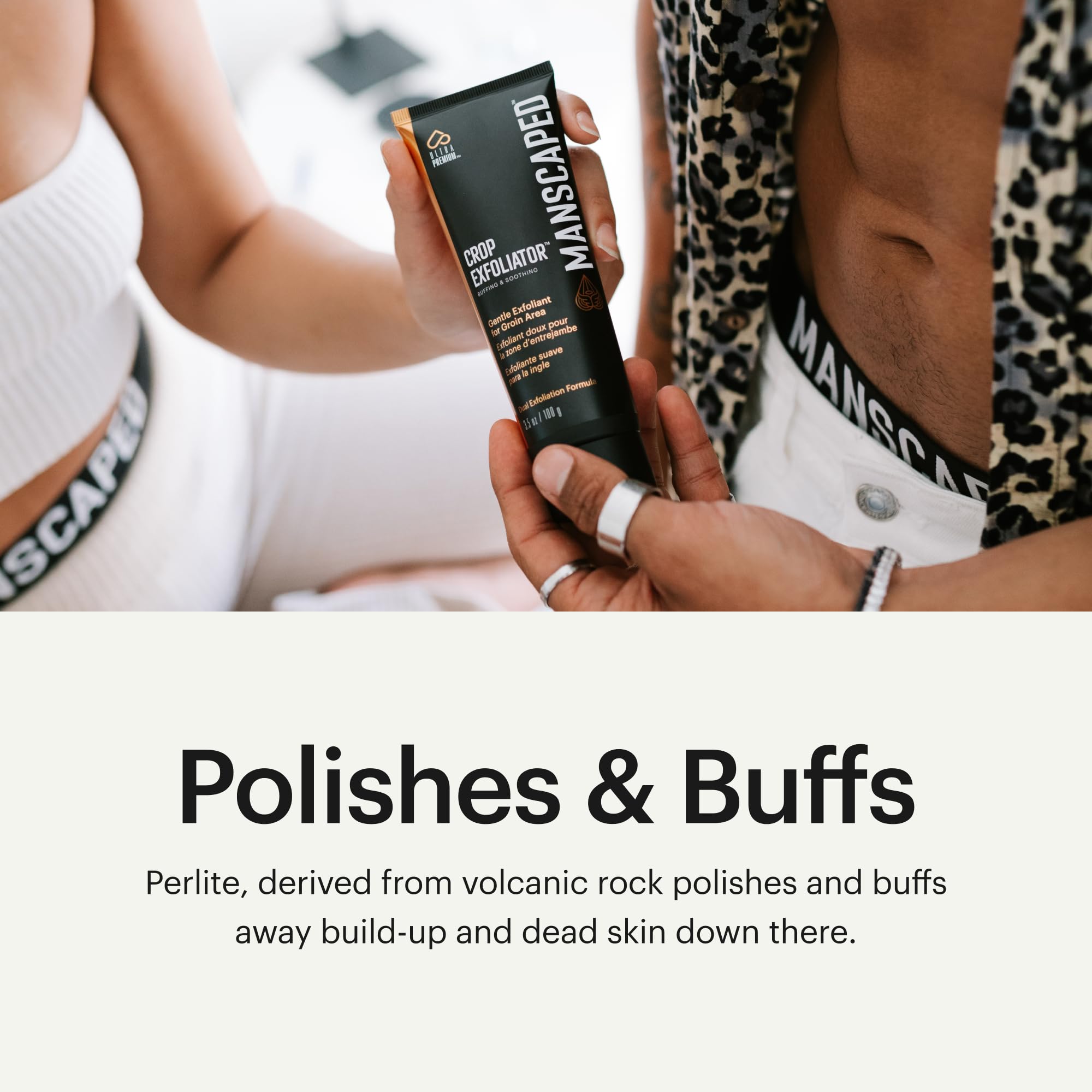 MANSCAPED Crop Exfoliator: aplicación en ducha para piel limpia antes del afeitado.
