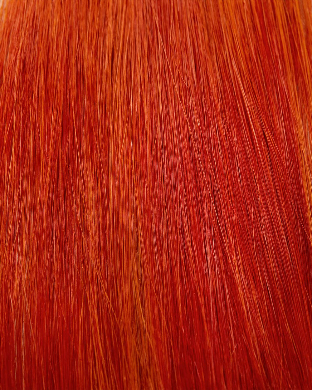 Fórmula libre de sulfatos y parabenos cuida tu cabello con Colour Refresh.