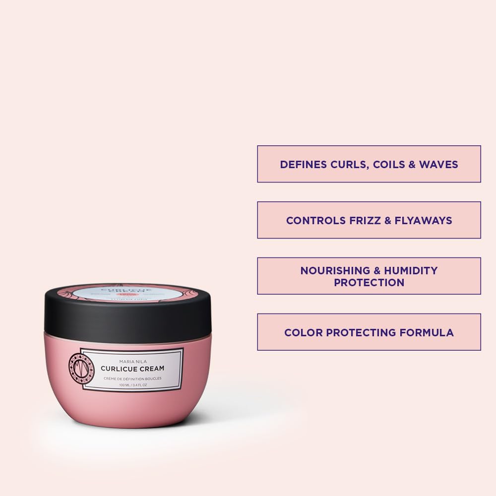 Texture soyeuse révélant des boucles bien définies avec Maria Nila Curlicue Cream.