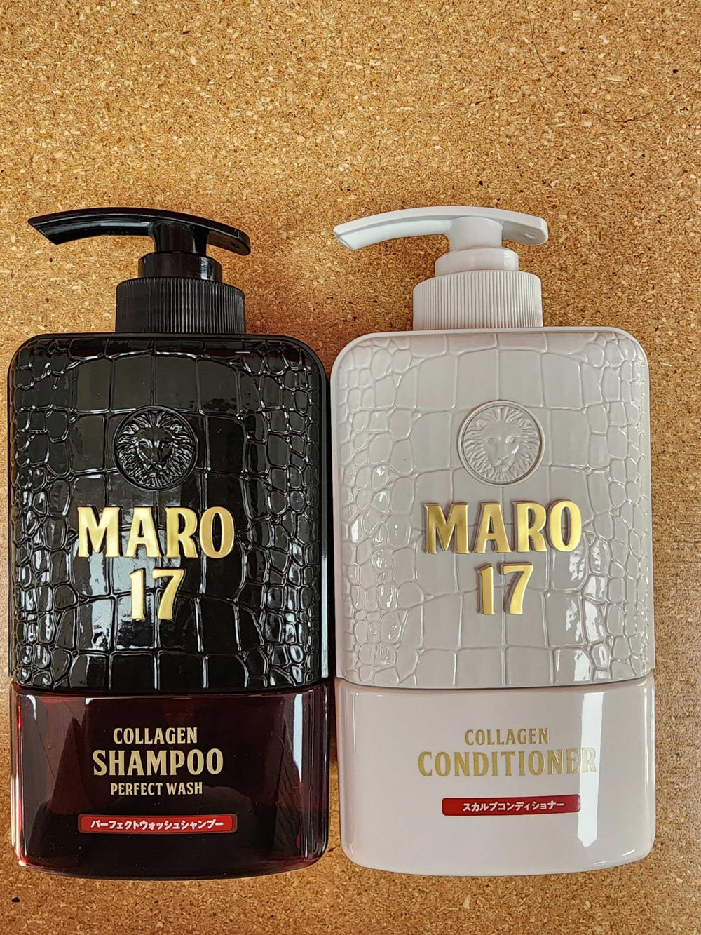 MARO17 Collagen Conditioner applying evenly for healthy scalp support.