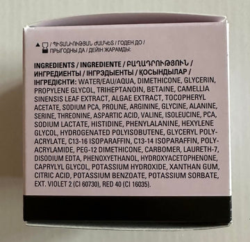 Dispensador compacto de Mary Kay Gel Hidratante sin aceite facilita dosis diaria.