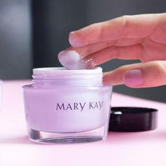 Textura gel transparente de Mary Kay para aplicación suave y rápida.