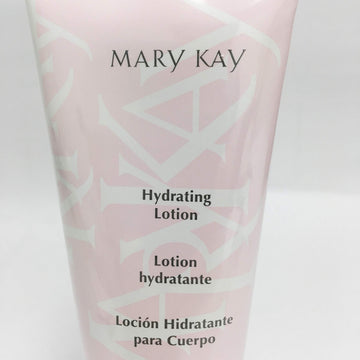 Mary Kay Loción Hidratante textura cremosa para piel suave y flexible.