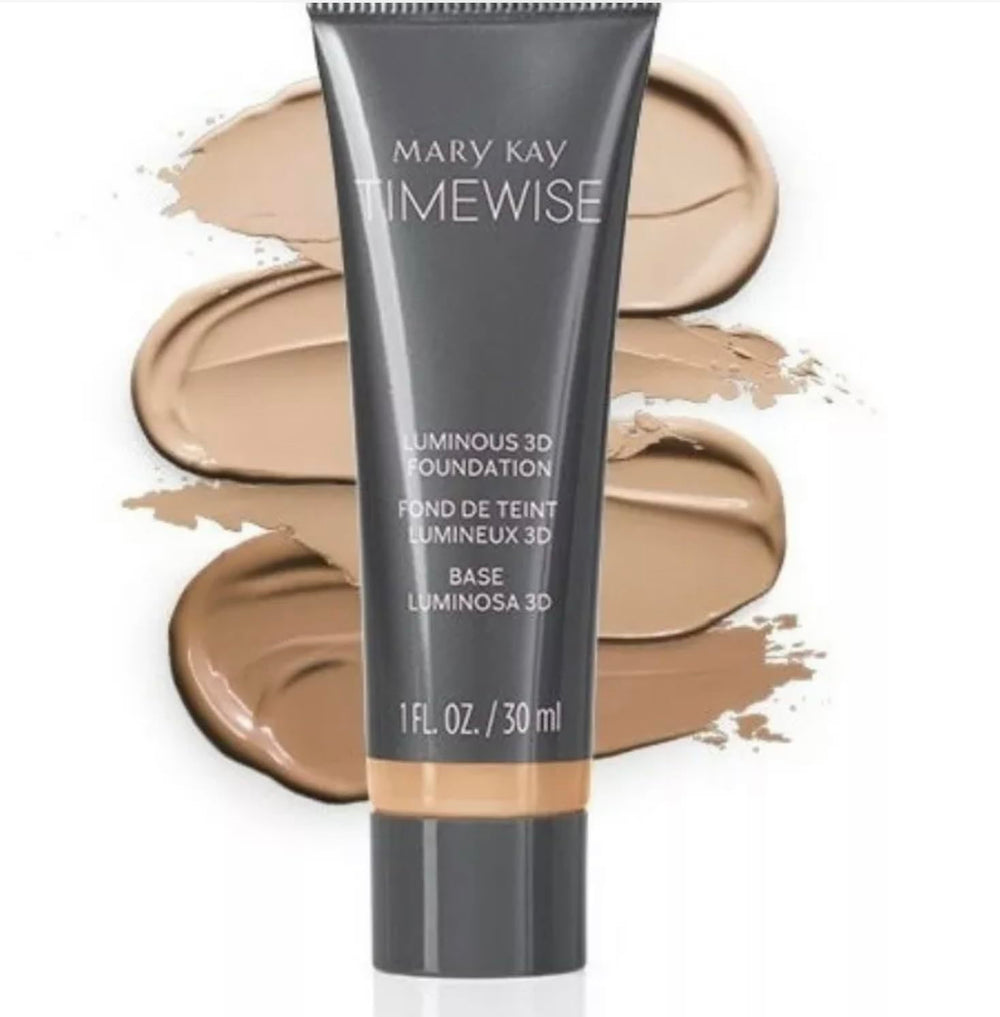 Mary Kay TimeWise Luminous 3D Foundation Ivory N160 frente con cobertura uniforme y natural