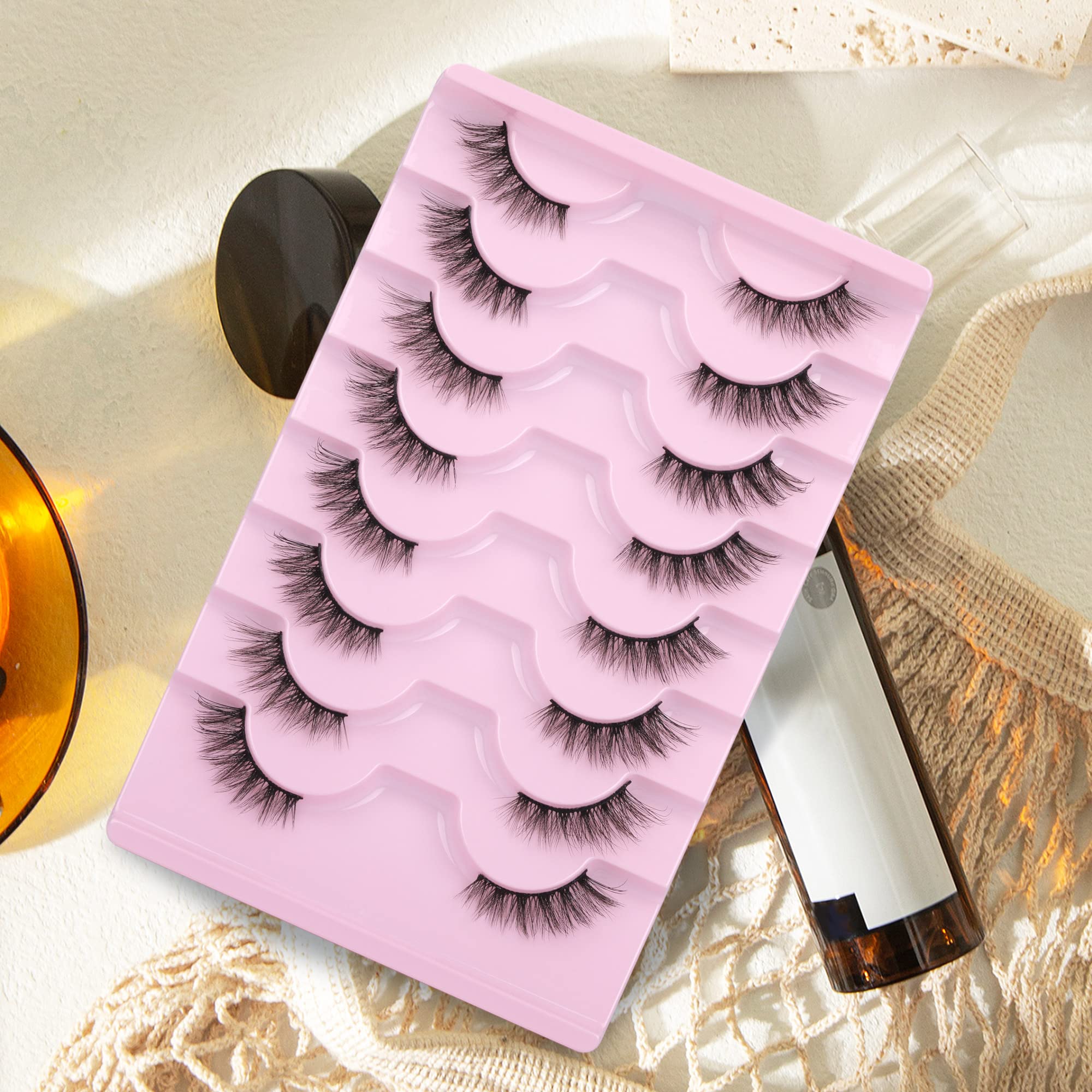 Conjunto de pestañas Mavphnee para looks naturales y elegantes.