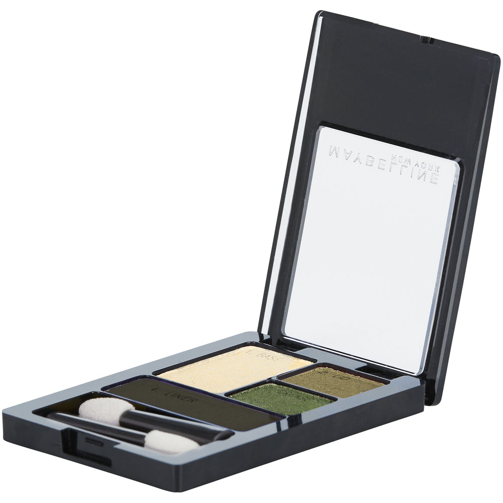 Maybelline cuadros de sombras, humos esmeralda, pigmentos finos que deslizan suavemente.