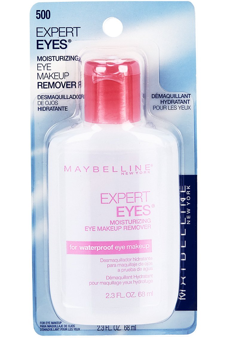 Aplicación suave con algodón para retirar maquillaje sin irritación con Maybelline Expert Eyes.