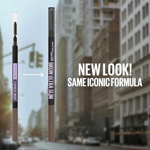 Maybelline Express Brow Ultra Slim con spoolie integrado para peinar cejas.