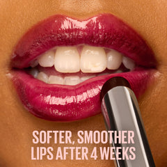Maybelline Lifter Glaze tono Peach Sheer para labios naturales y brillantes.